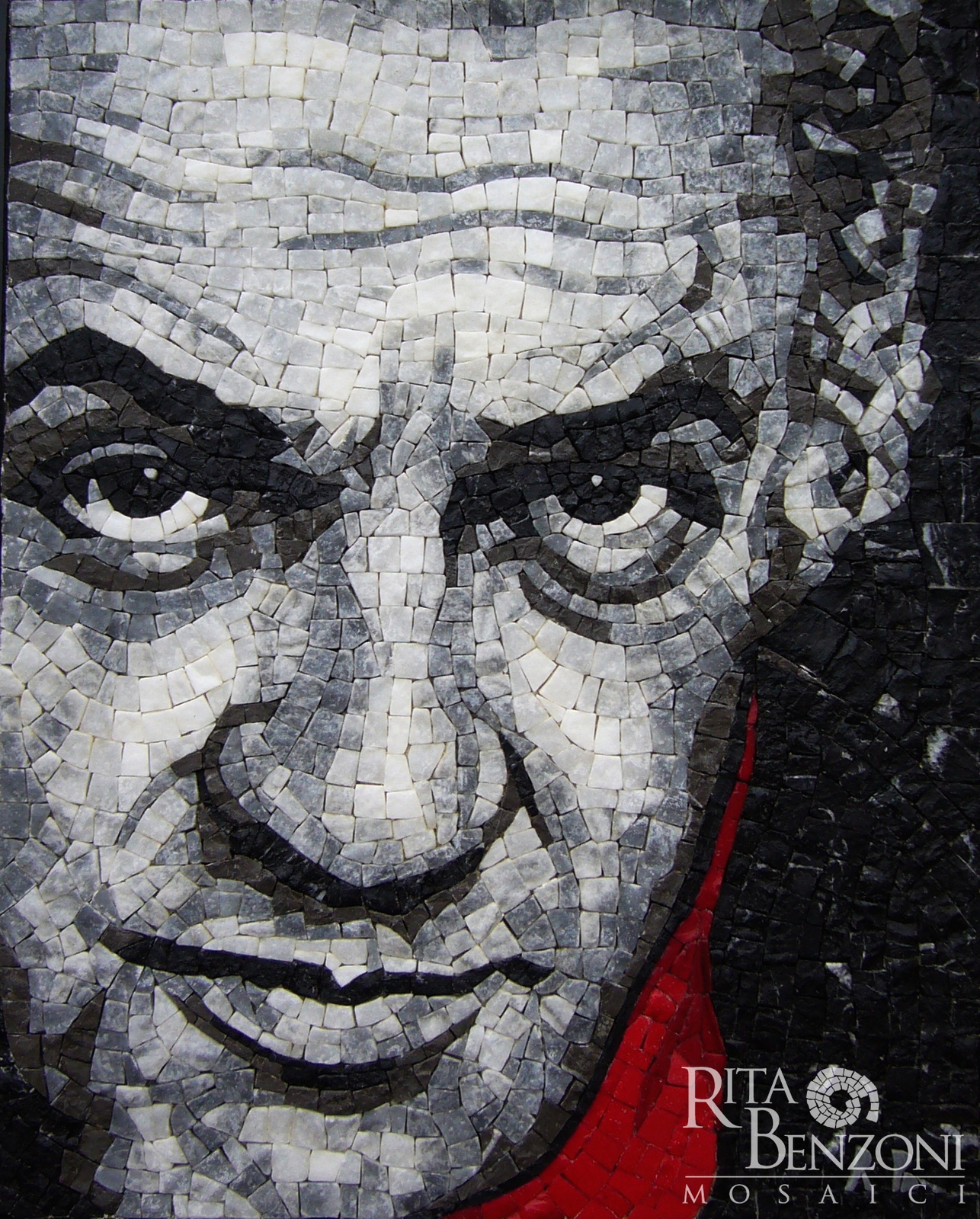 Federico Fellini 100-Mosaico realizzato con tessere in marmo - Rita Benzoni Mosaicista